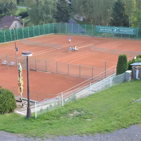 Tenis Maison d'hôtes Tanvald